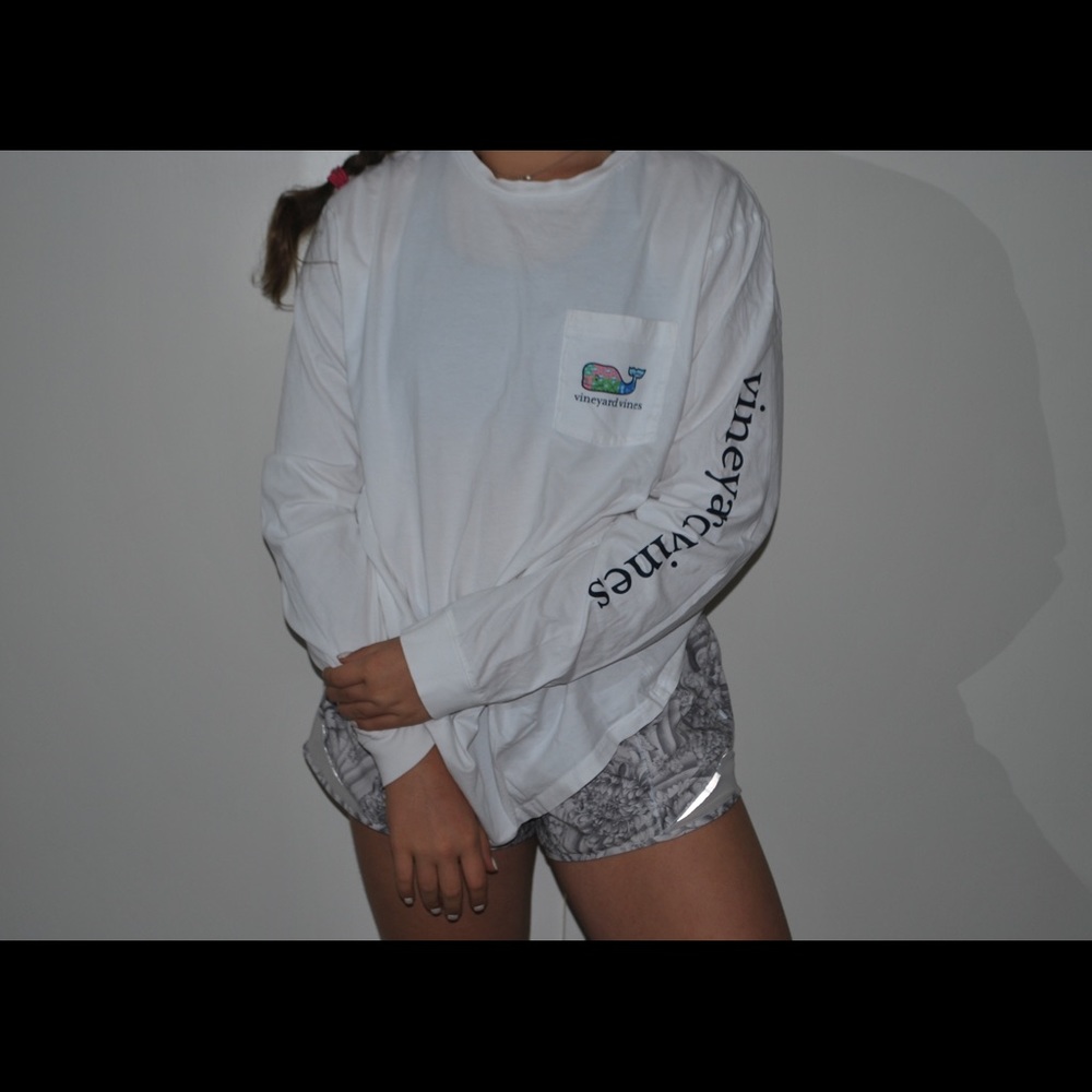 •LONG SLEEVE VINEYARD VINES SHIRT•